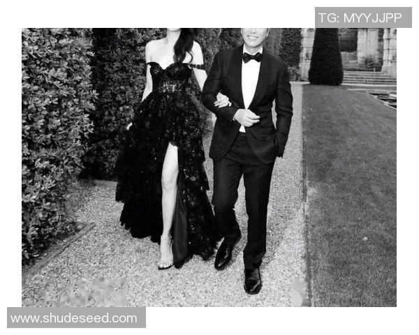 韩国黑色背心足球明星的传奇故事与场上风采解析